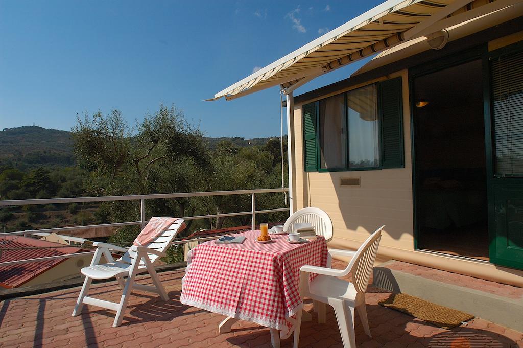 Camping Edy Diano Marina Rom bilde