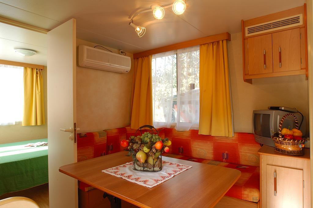 Camping Edy Diano Marina Rom bilde